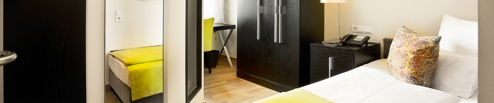 zimmer-05-head-hotel-hamburger-hof-frankfurt